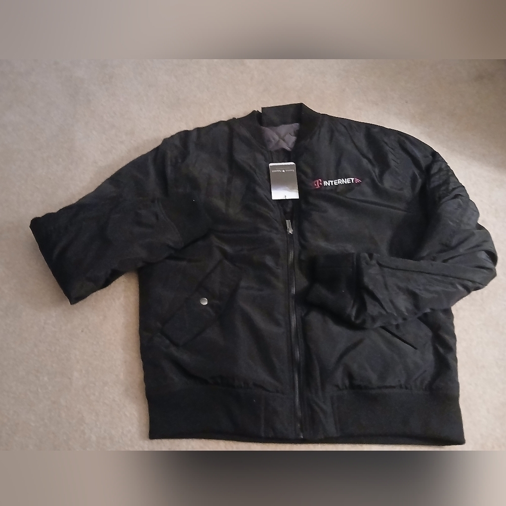 FOSSA APPAREL  BOMBER JACKET MENS 1518 Wingover Size XL.  NWT.   FL